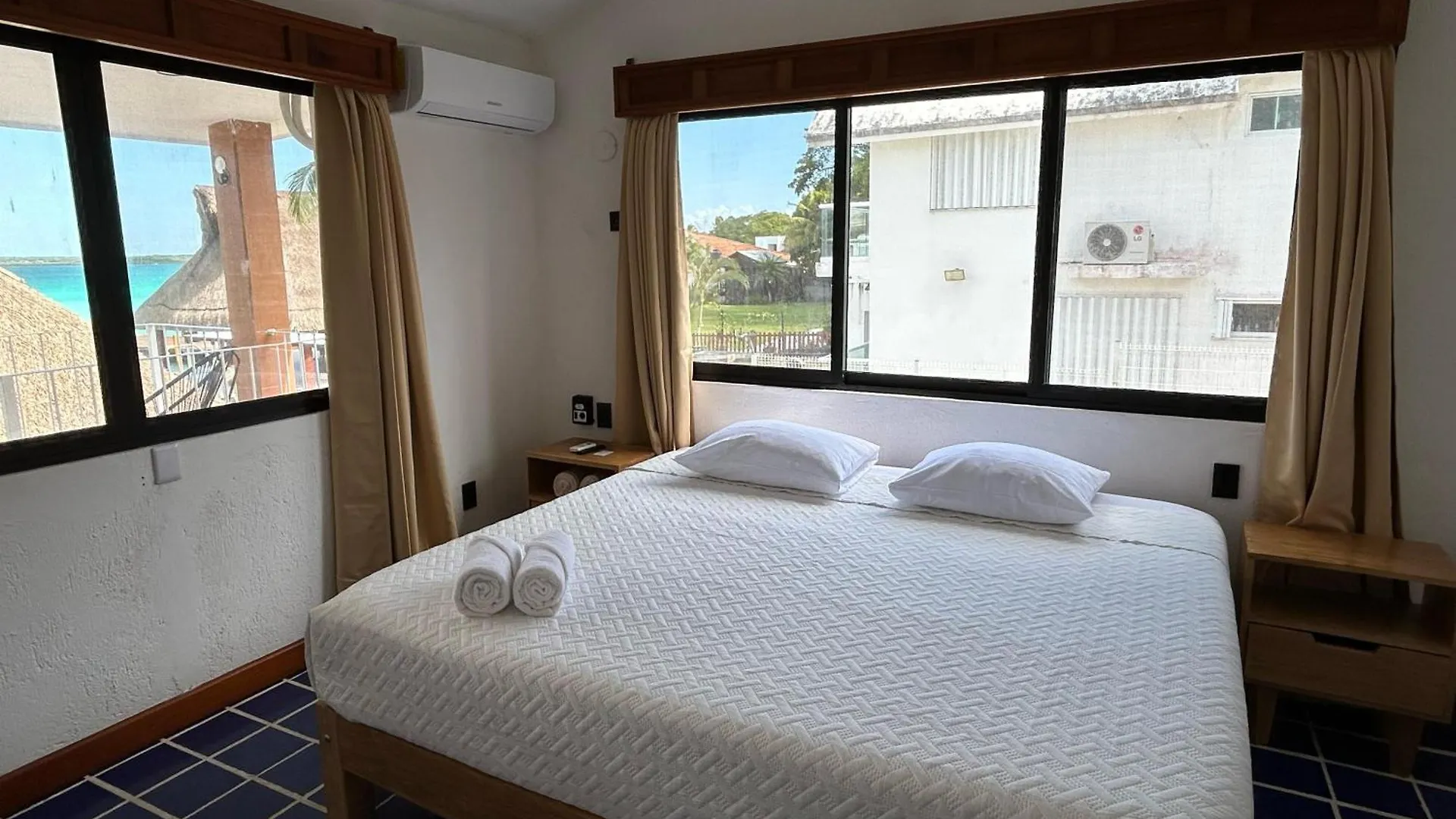 Hotel Solana Bacalar Lakefront
