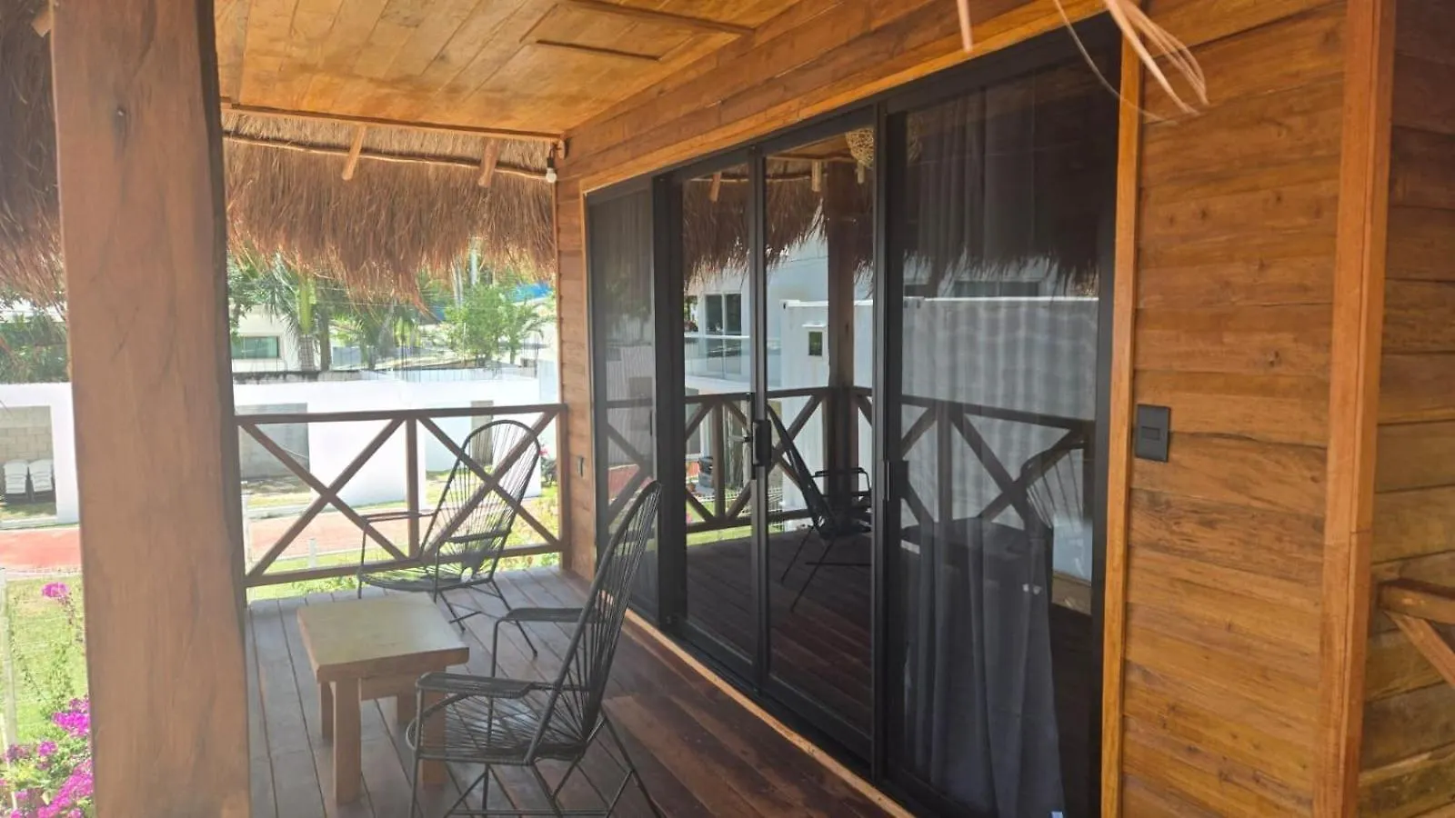 Hotel Solana Bacalar Lakefront 4*,